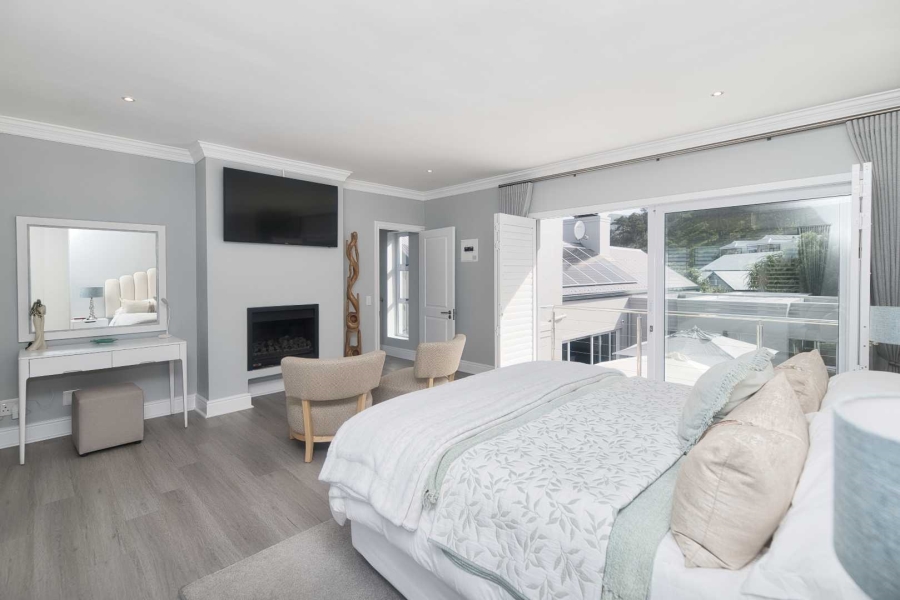 4 Bedroom Property for Sale in Hemel en Aarde Estate Western Cape